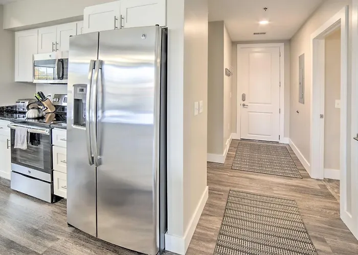 Luxe Manistee Condo W/ Balcony & River Views!