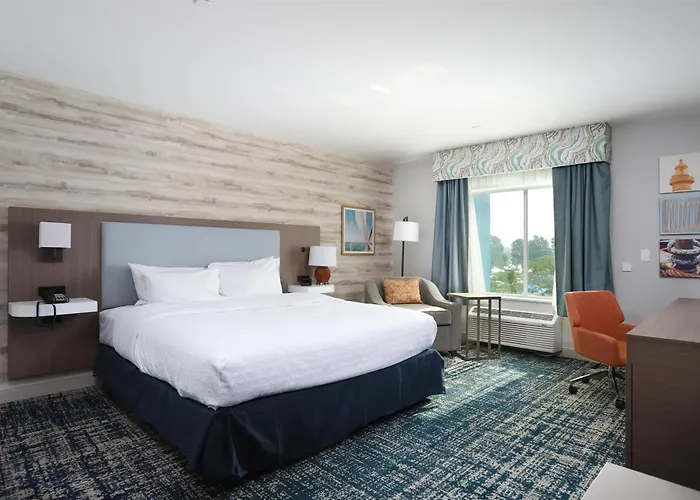 Hampton Inn & Suites Manistee, Mi